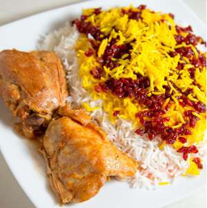 زرشک پلو با مرغ با برنج ایرانی - رحیمی