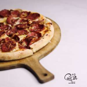 پیتزا پپرونی خانواده - سزار